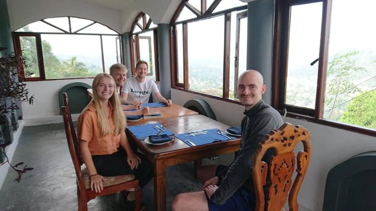 Ceylon Breeze Hotel Kandy