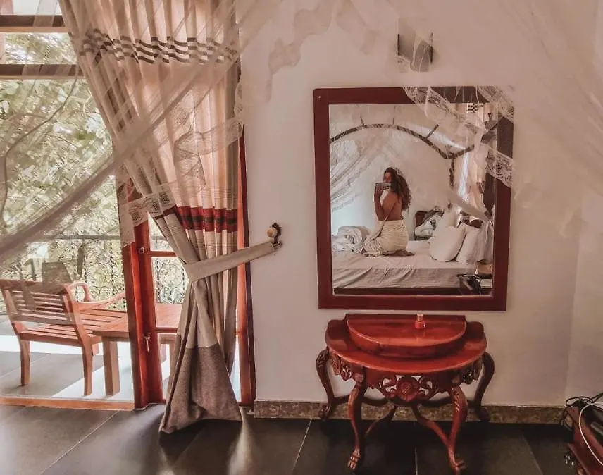 Ceylon Breeze Hotel Kandy