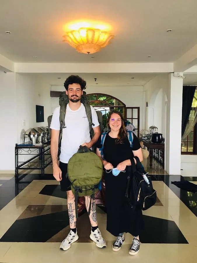 Ceylon Breeze Hotel Kandy 0*,